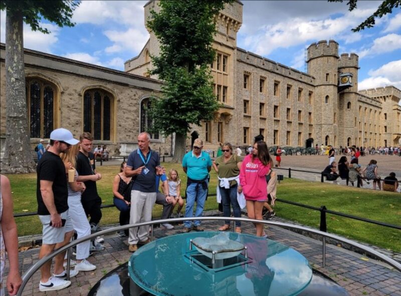 London: Tower of London Guided Tour with Boat Ride - Who Will Appreciate This Tour Most