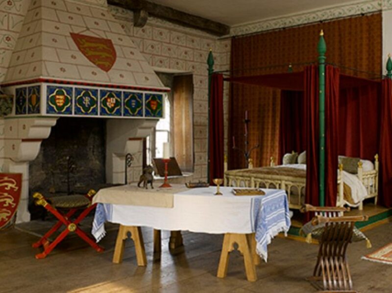 London: Tower of London Tour with Crown Jewels & Beefeaters - Discover the Tower of London Tour with Crown Jewels & Beefeaters