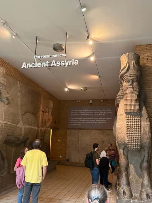 London Uncovered Walking Tour - Logistics, Pacing, and Group Size