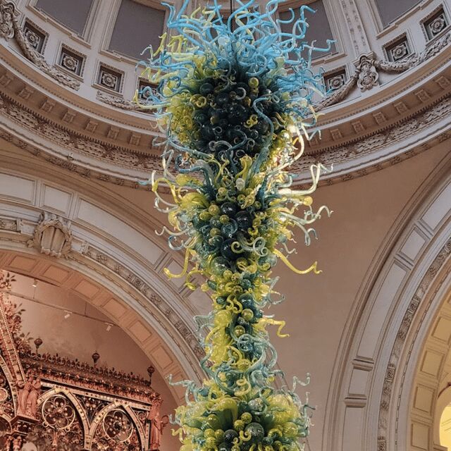 London: Victoria and Albert Private Tour with Expert Guide - Comparing Similar Experiences in London