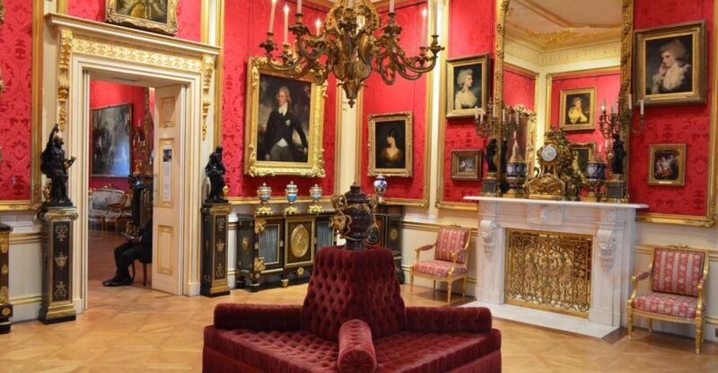London: Wallace Collection & National Gallery Private Tours - Start at the Heart of London: Meeting Point and Access