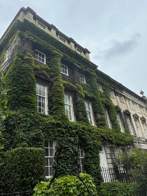 London: Warwick Castle and Blenheim Palace - Scenic Drive Through the Cotswolds Villages