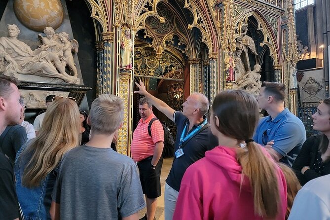 London: Westminster Abbey, Big Ben & Changing of the Guards Tour - The Guide Experience: Knowledge, Humor, and Flexibility