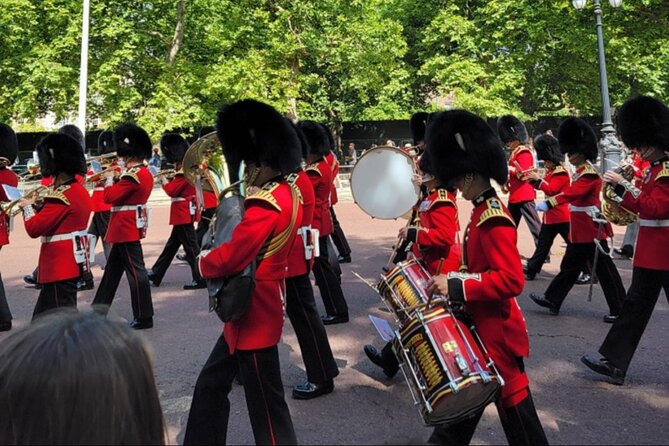 London: Westminster Abbey, Big Ben & Changing of the Guards Tour - Practical Aspects: Meeting Points, Timing, and Accessibility