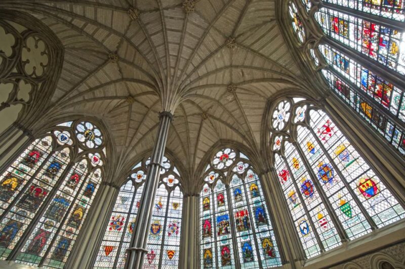 London: Westminster Abbey Tour with a Royal Heritage Guide - The Guide’s Style: Knowledgeable and Engaging
