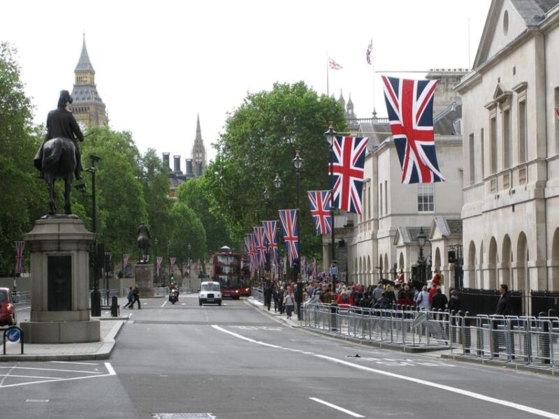 London: Westminster Private Guided Walking Tour - Monuments and Landmarks to Important Figures