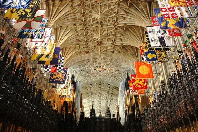 London, Windsor Castle, Hampton Court Palace with Free Snack Pack - Transition to Hampton Court Palace: Henry VIII’s Riverside Retreat