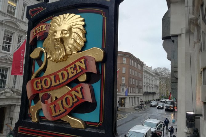 London with a Local (Historical) - Whitehall’s Historic Stories and Trafalgar Square’s Quirky Sights