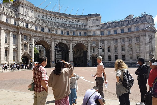 London's Amazing Palaces & Parliament : Private Tour - The Value of a Private, Guided Experience