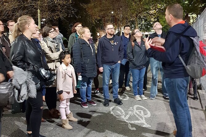 London's Ghosts & Gruesome Past Nighttime Walking Tour - The Historic and Haunted Cloth Fair