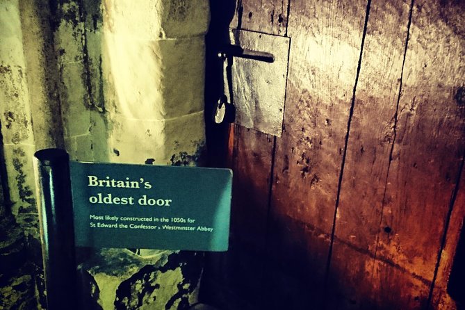 London's Hidden Gems and Secret History Private Guided Tour - Sampling Londons Oldest Pub—Ye Olde Cheshire Cheese