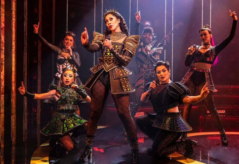 London's West End: Ticket to SIX the Musical - What Makes the Venue Stand Out