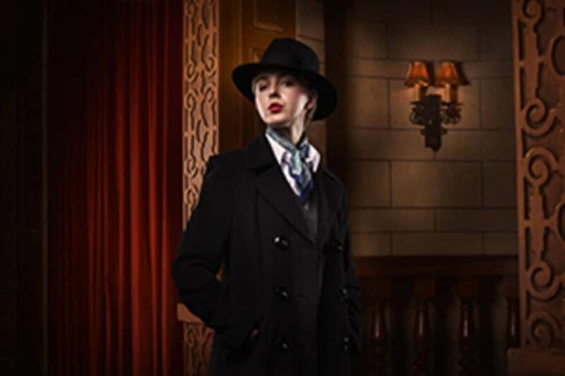 London's West End: Ticket to The Mousetrap - Experience Inside the Theatre: Atmosphere and Audience Engagement