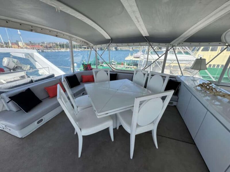 Long Beach: 4-Hour Luxury Yacht Rental Lady Sofia - Logistics and Group Experience