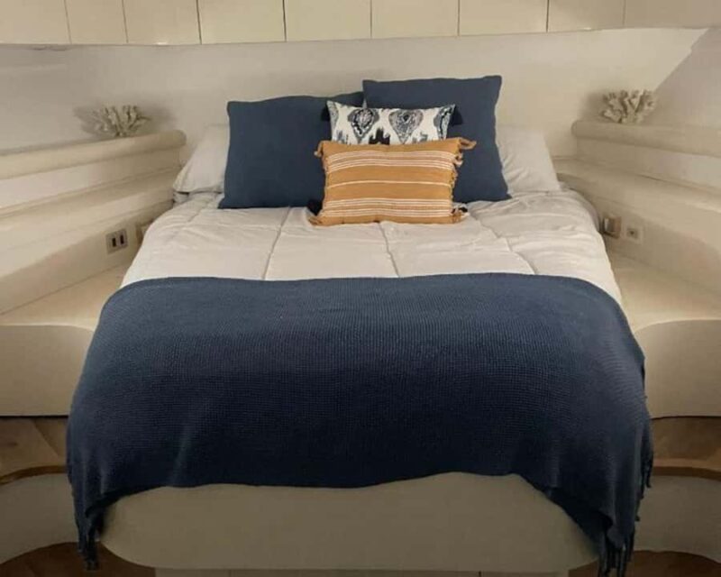 Long Beach: 4-Hour Luxury Yacht Rental Lady Sofia - Long Beach: A Luxurious Water Experience on the Lady Sofia