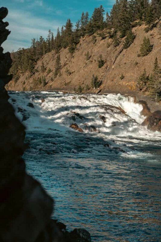 Long Stops: Banff Gondola & Lake Minnewanka(Hiking Optional) - A 9-Hour Tour in Alberta Combining Mountain Views, Lakes, and Charm