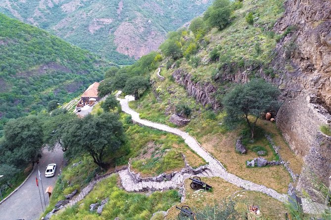 Lori Canyon Vacations - Visiting UNESCO World Heritage Sites: Hoghpat Monastery and Zarni-Parni Caves