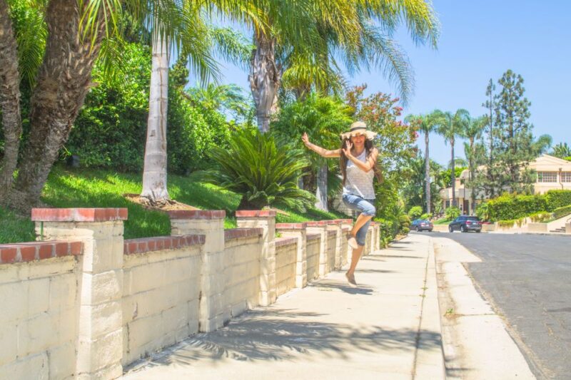 Los Angeles: 3-Hour Private Driving Tour w/ Local Guide - Meeting Your Guide at a Central Hotel in Los Angeles