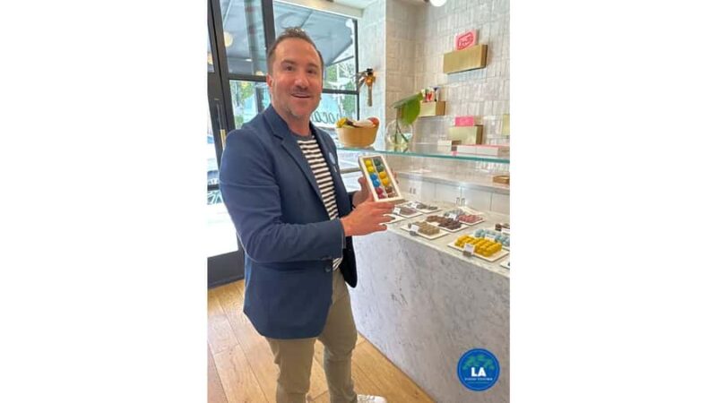 Los Angeles: Beverly Hills Food, Film & Fashion Walking Tour - Coffee and Snacks at a Local Café