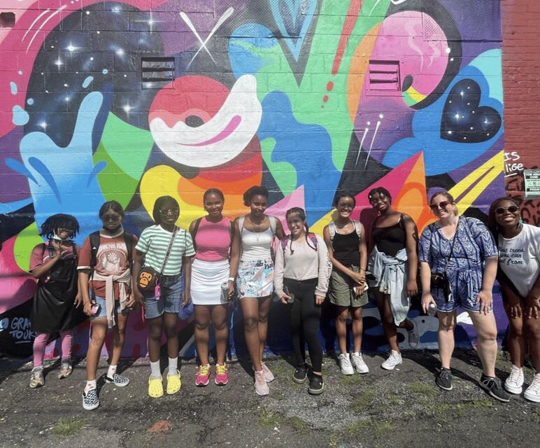 Los Angeles: Experience a Hands-on Graffiti Lesson in LA - Creating a Personal Mural: From Concept to Canvas