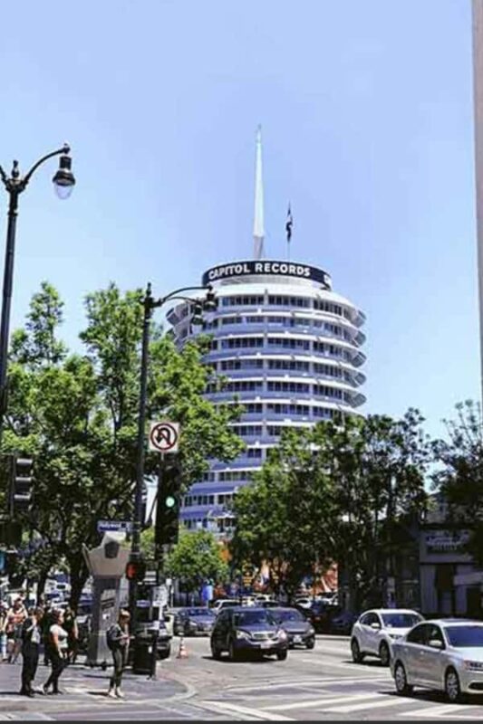 Los Angeles: Half Day Hollywood, and Santa Monica Tour - Visiting the Hollywood Walk of Fame and Nearby Landmarks