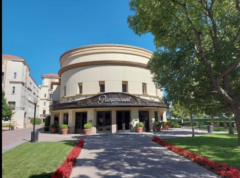 Los Angeles: Half Day Hollywood, and Santa Monica Tour - Santa Monica Pier and Malibu Beach Experience