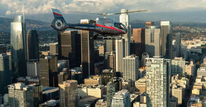Los Angeles: Hollywood & Beyond Helicopter Tour - Discover the Skyline of Los Angeles from a Luxurious Helicopter