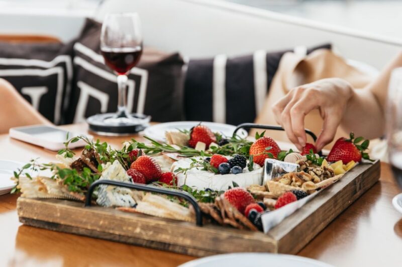 Los Angeles: Luxury Cruise with Wine, Cheese & Sea Lions - Experience a Luxurious Marina Cruise in Los Angeles for $119