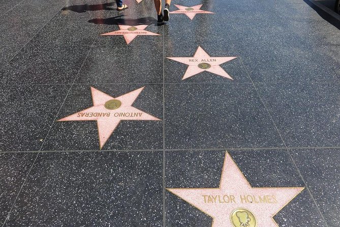 Los Angeles Luxury Private Tour For Up To 7 Passengers - Santa Monica Pier and the Charm of One of America’s Classic Beach Towns