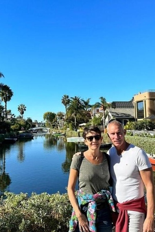 Los Angeles : Must-See Attractions Car Tour with a Guide - The Personalised Experience: How It Works