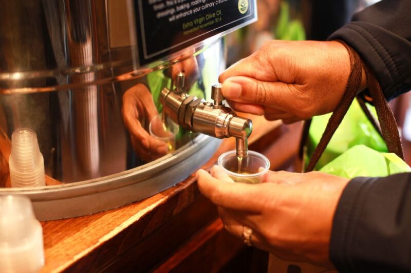 Los Angeles: Old Pasadena Food Tasting Walking Tour - Sampling Global Cuisines and Local Specialties