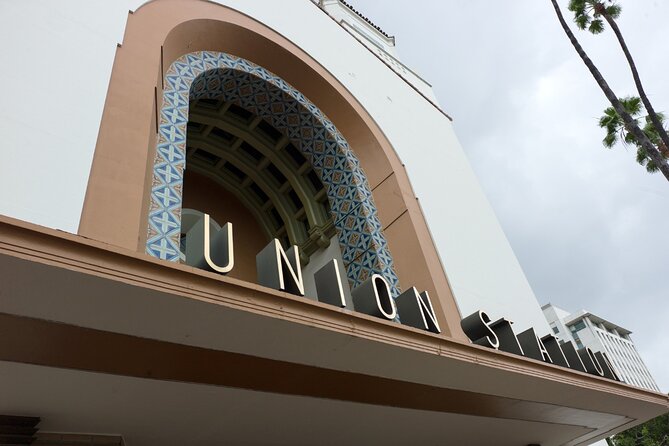 Los Angeles: Self-Guided Tour of Iconic Filming Locations - Hollywood Action Scenes at the Bank and the Palace Theater