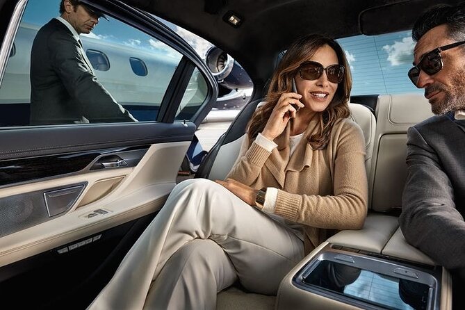 Los Angeles to or From LAX Airport - Easy Pre-Booking to Skip Airport Waiting Lines