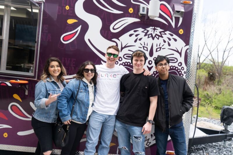 Los Angeles: Venice Beach Food Tour with Tastings - Practical Details: Meeting Point and Accessibility