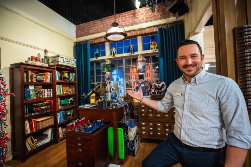 Los Angeles: Warner Bros. Studio Tour Hollywood - The Quality of Guides and Tour Experience