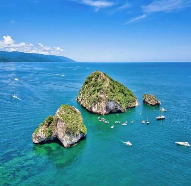 Los Arcos: Snorkel Tour in Los Arcos and Madagascar - On-Board Dining: Tasty Meals and Refreshments