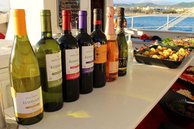 Los Cabos Jazz & Wine Sunset Cruise - Food and Drink on Board