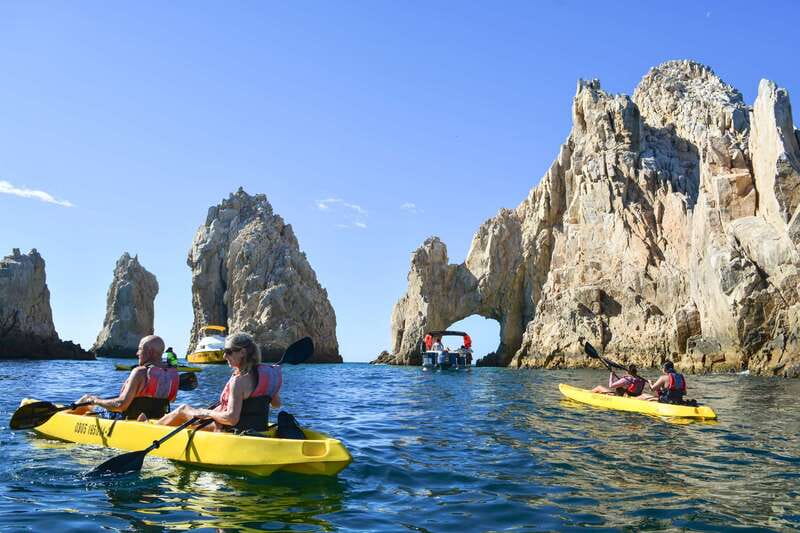 Los Cabos: Private Kayaking and Snorkeling Tour at the Arch - Guides and Personal Attention