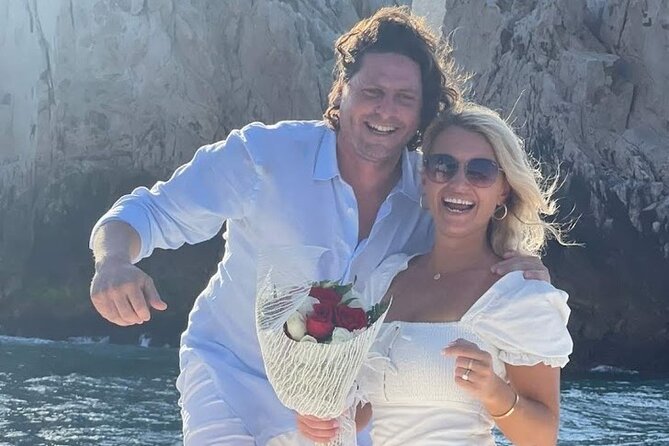 Los Cabos Private Yacht Tour, Water Activities, Lunch and Drinks - Discover the Private Cabo Yacht Tour for Water Activities and Scenic Views