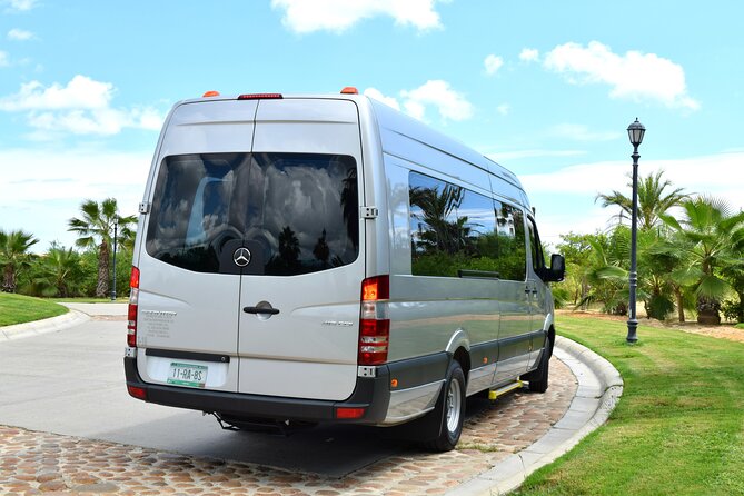 Los Cabos Roundtrip Private Airport Transportation Sprinter up to 13 Passengers - The Experience of the Return Ride to the Airport