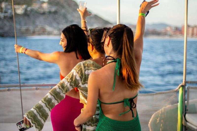 Los Cabos: Sunset Party Cruise with Open Bar - Key Points