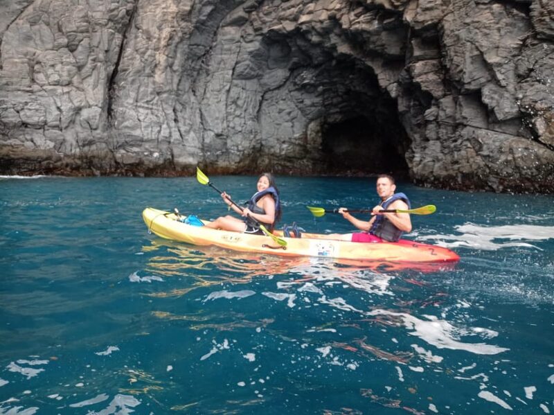 Los Cristianos: Kayak & Snorkel Tour with turtles and photos included - Snorkeling at Palm Mar Cave