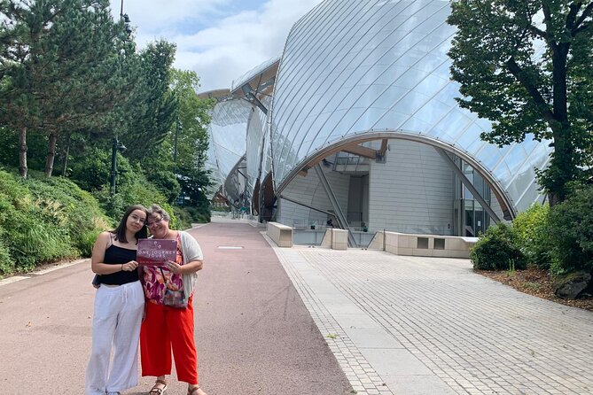 Louis Vuitton Foundation Exterior Walking Tour and Premium Entry - Practical Details: Meeting Point and Tour Logistics