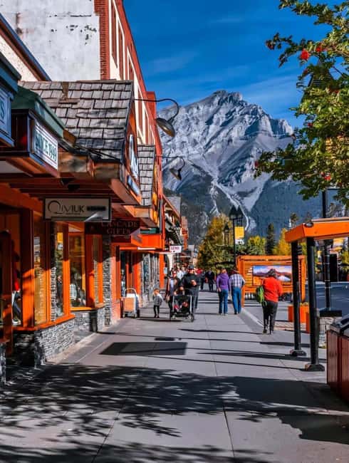 Louise Louise, Banff Gondola, Minnewanka & Emerald Lakes - The Experience Value