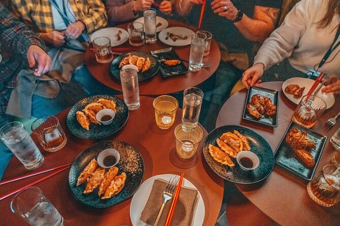 Louisville: 3-hour Walking Bourbon Food Tour with Food Pairings - Logistics and Group Size