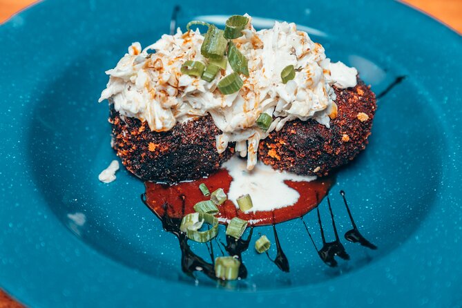 Louisville: Private Guided Food, Bourbon & History Walking Tour - Tasting and Sampling: Food, Snacks, and Drinks