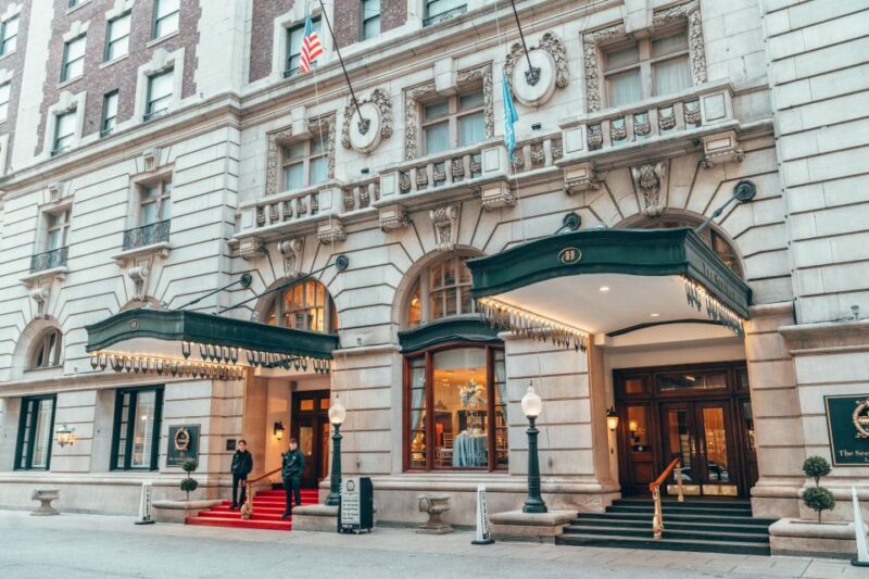 Louisville: Prohibition, Ghosts, Cocktails and Bites Tour - Exploring Louisville’s Haunted Downtown Streets