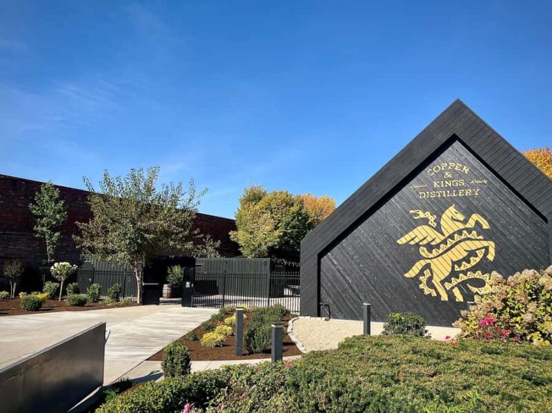 Louisville: The Brandy in Bourbon Country Experience - Location and Accessibility in Louisville