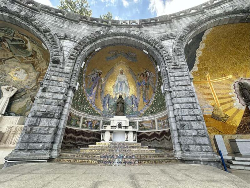 Lourdes for Kids: A Family Experience - Practical Details: Group Size, Accessibility, and Flexibility