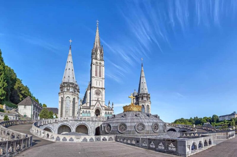 Lourdes: Private Walking Tour with Local Guide - Lourdes: Private Walking Tour with Local Guide